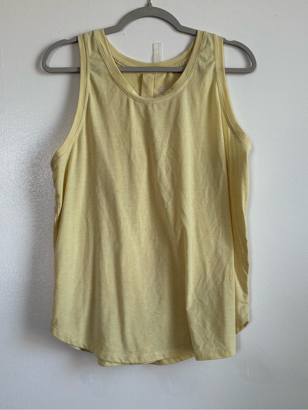 All in Motion Women’s Yellow Size L Crew Neck Sleeveless Stretch Pullover Tank
